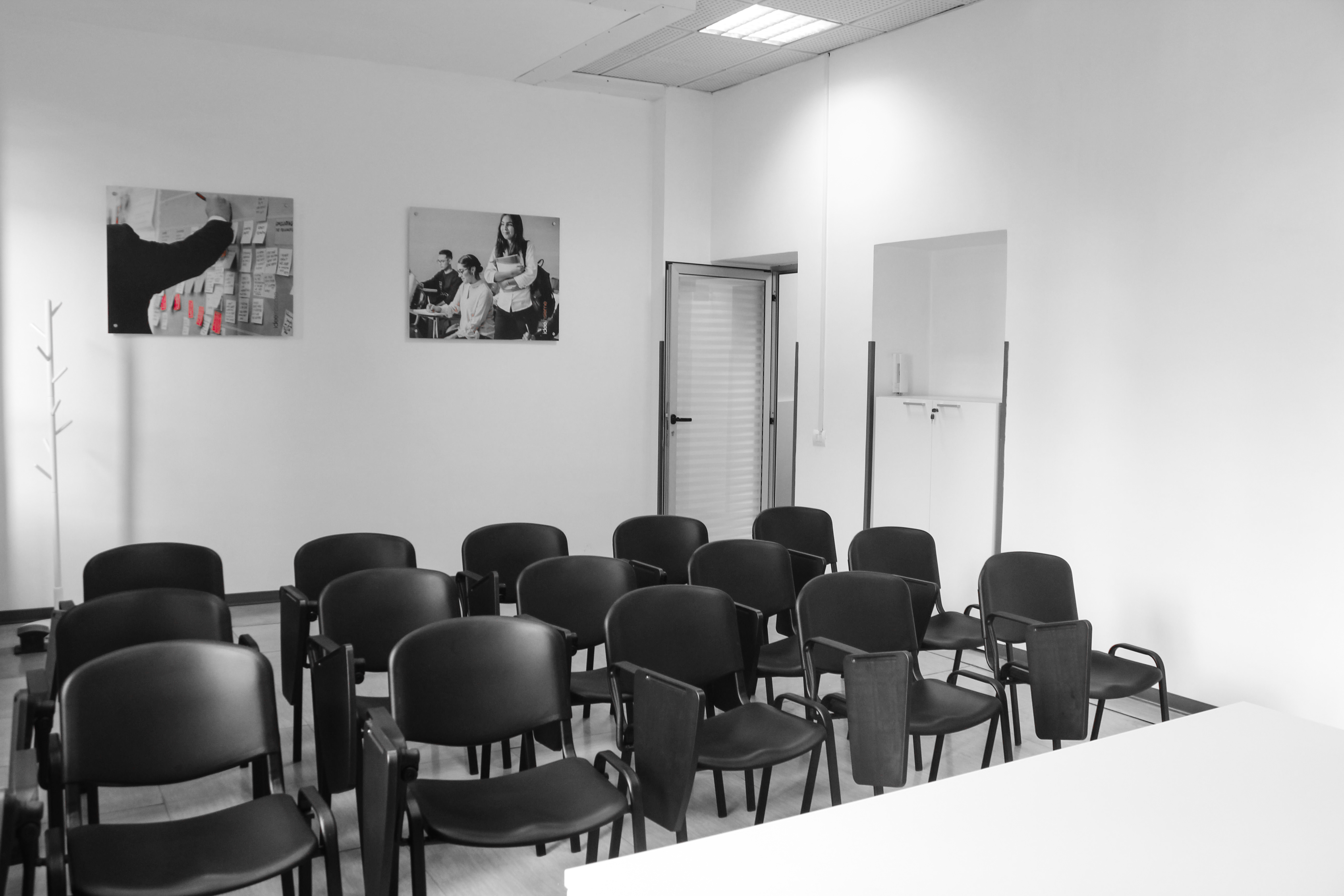 Docenza in aula presso il centro formazione Idee Insieme