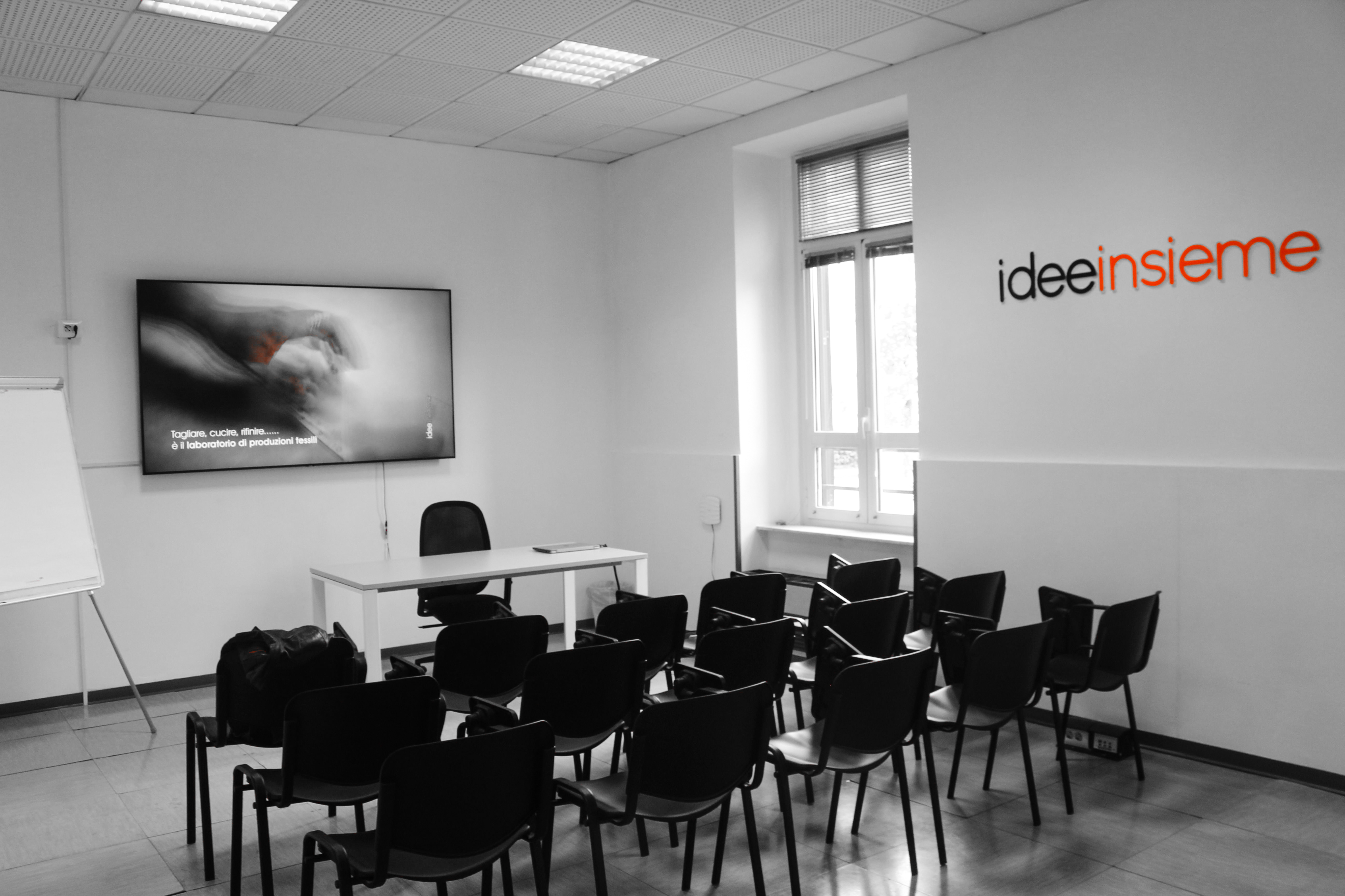 Lezione in aula con supporti multimediali